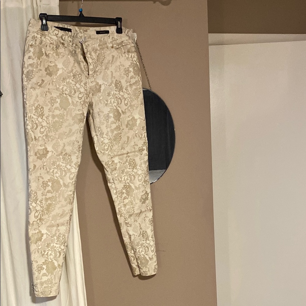 Cashe! Tan Skinny Jeans with Floral Pattern - Very cute!